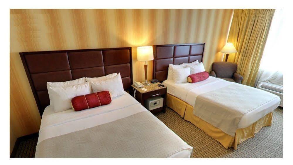 E Hotel Banquet & Conference Center 에디슨 외부 사진