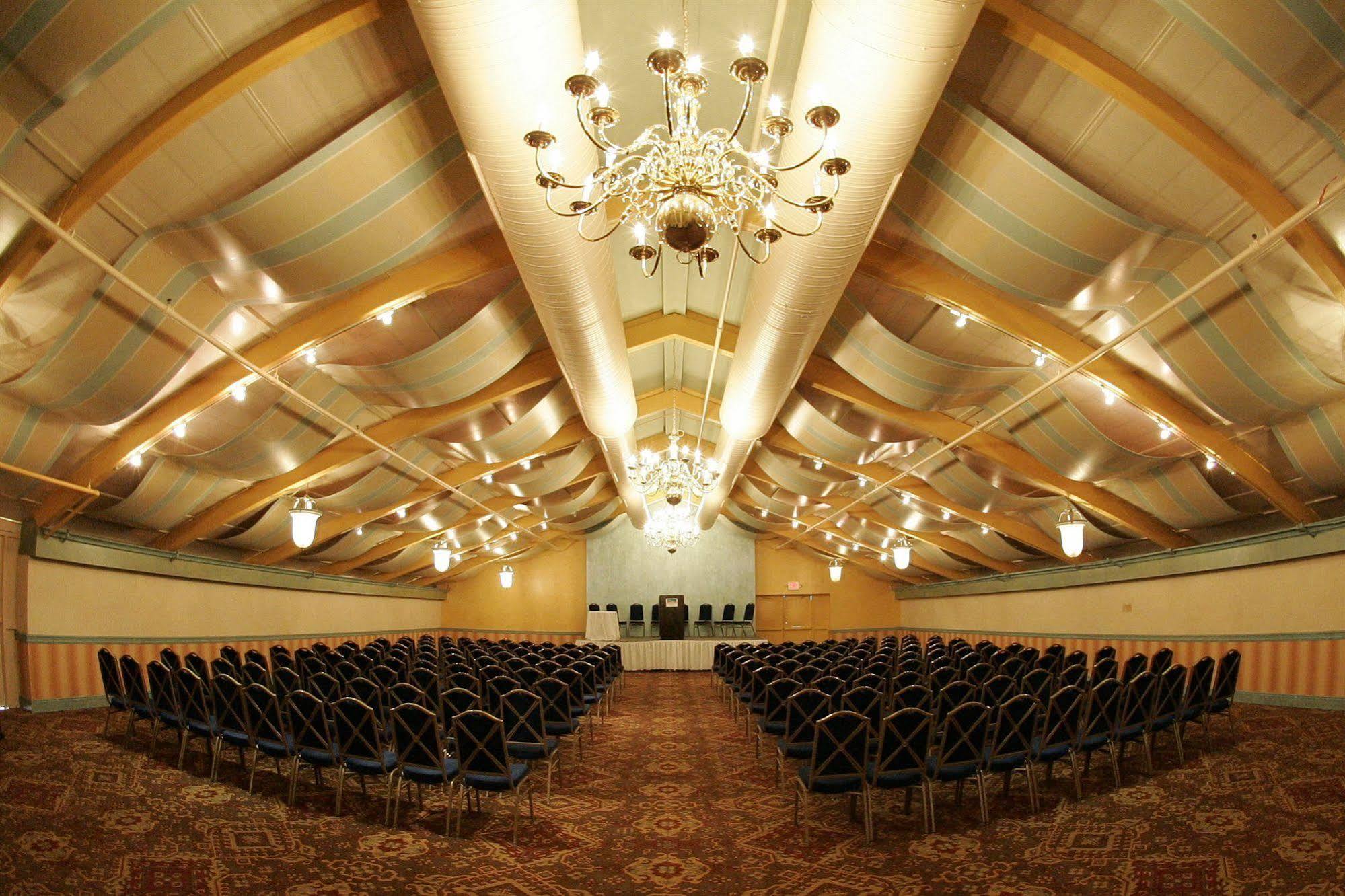 E Hotel Banquet & Conference Center 에디슨 외부 사진